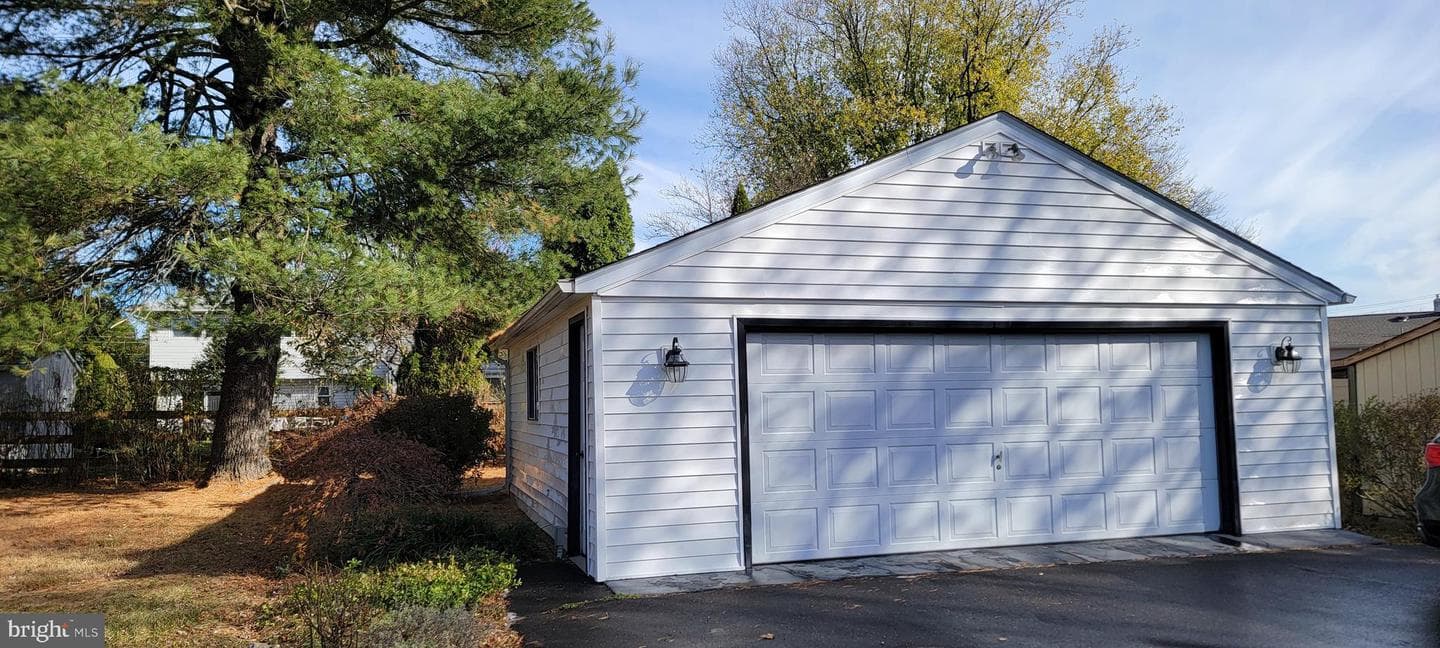 857 W County Line Road photo 33