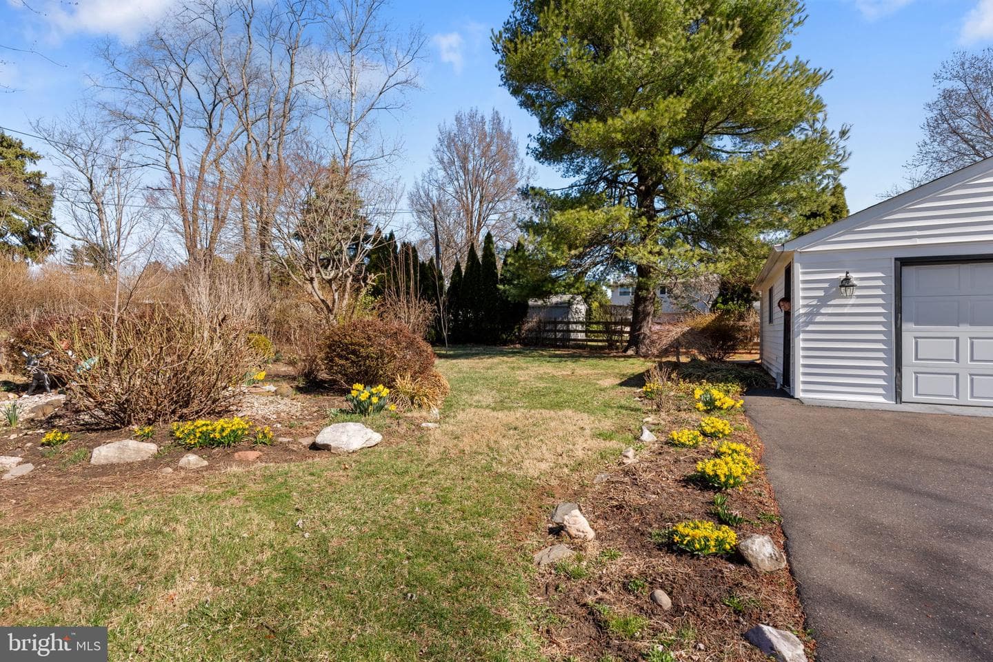 857 W County Line Road photo 34