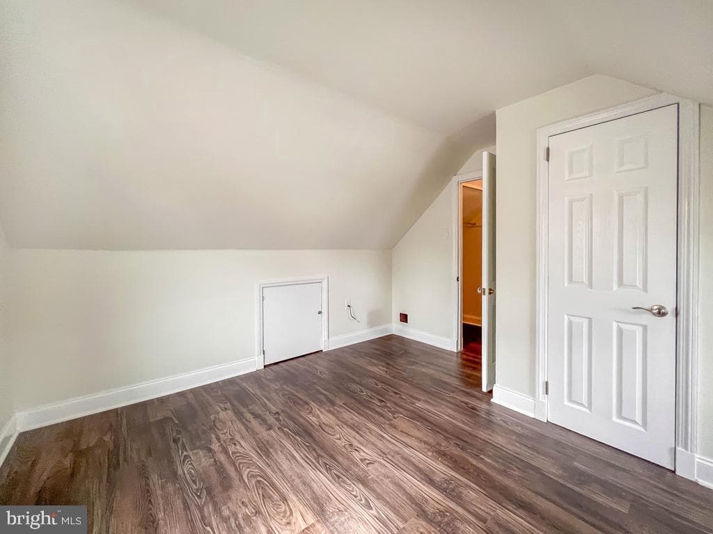 672 Osborne Avenue photo 26