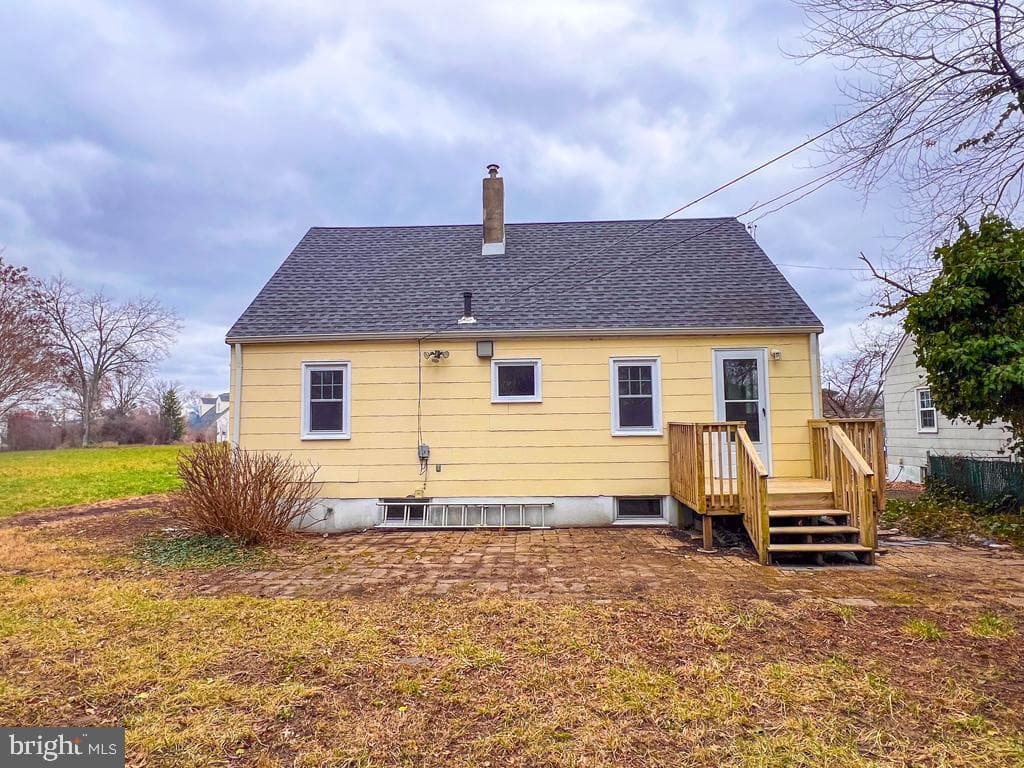 672 Osborne Avenue photo 31