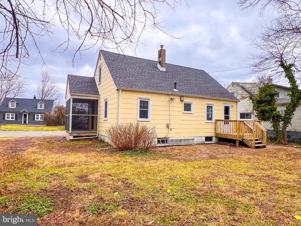 672 Osborne Avenue photo 33