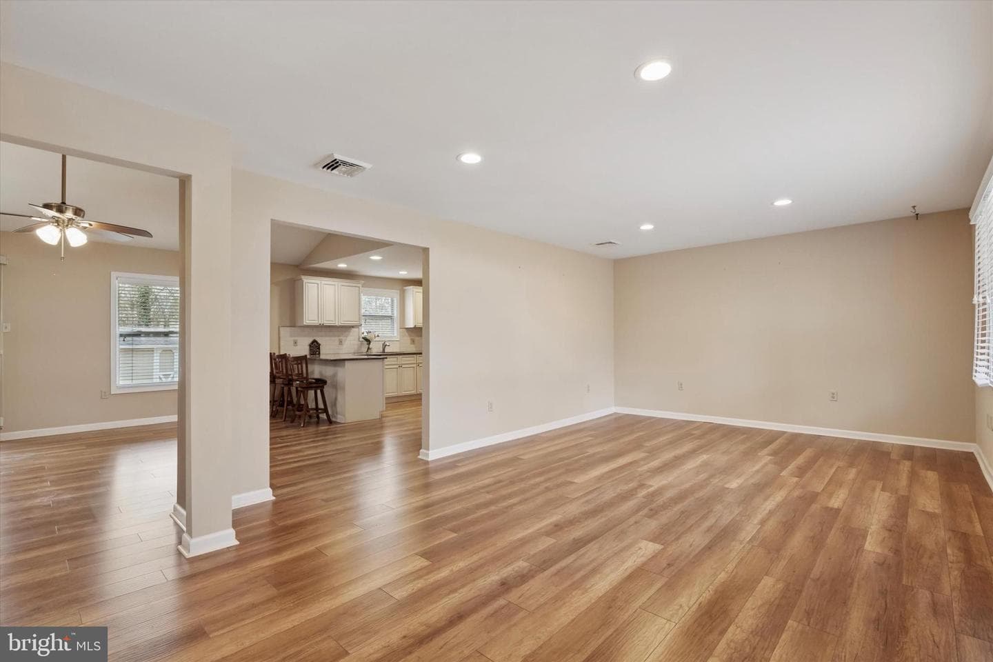 288 Colonial Drive photo 11