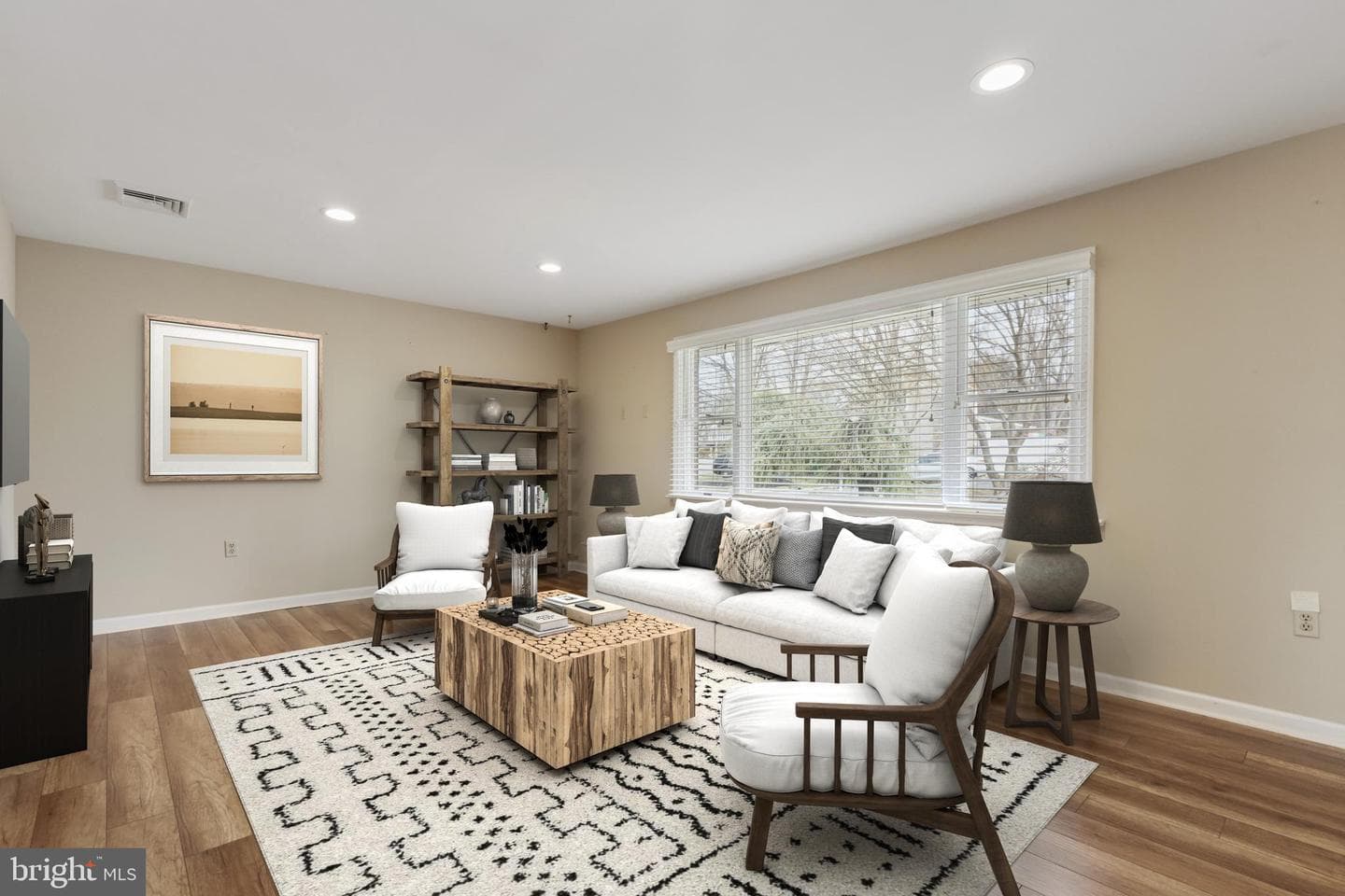 288 Colonial Drive photo 13