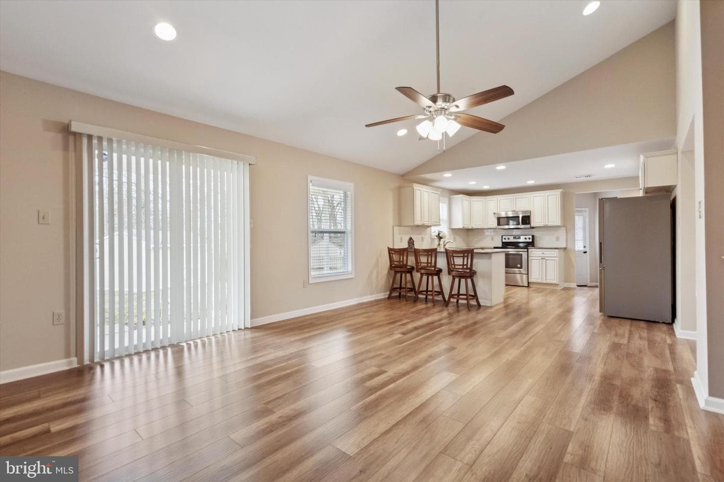 288 Colonial Drive photo 7