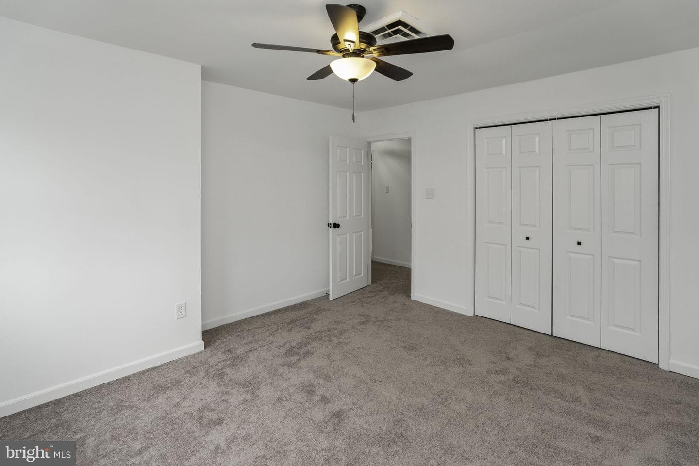138 Rogers Road photo 20