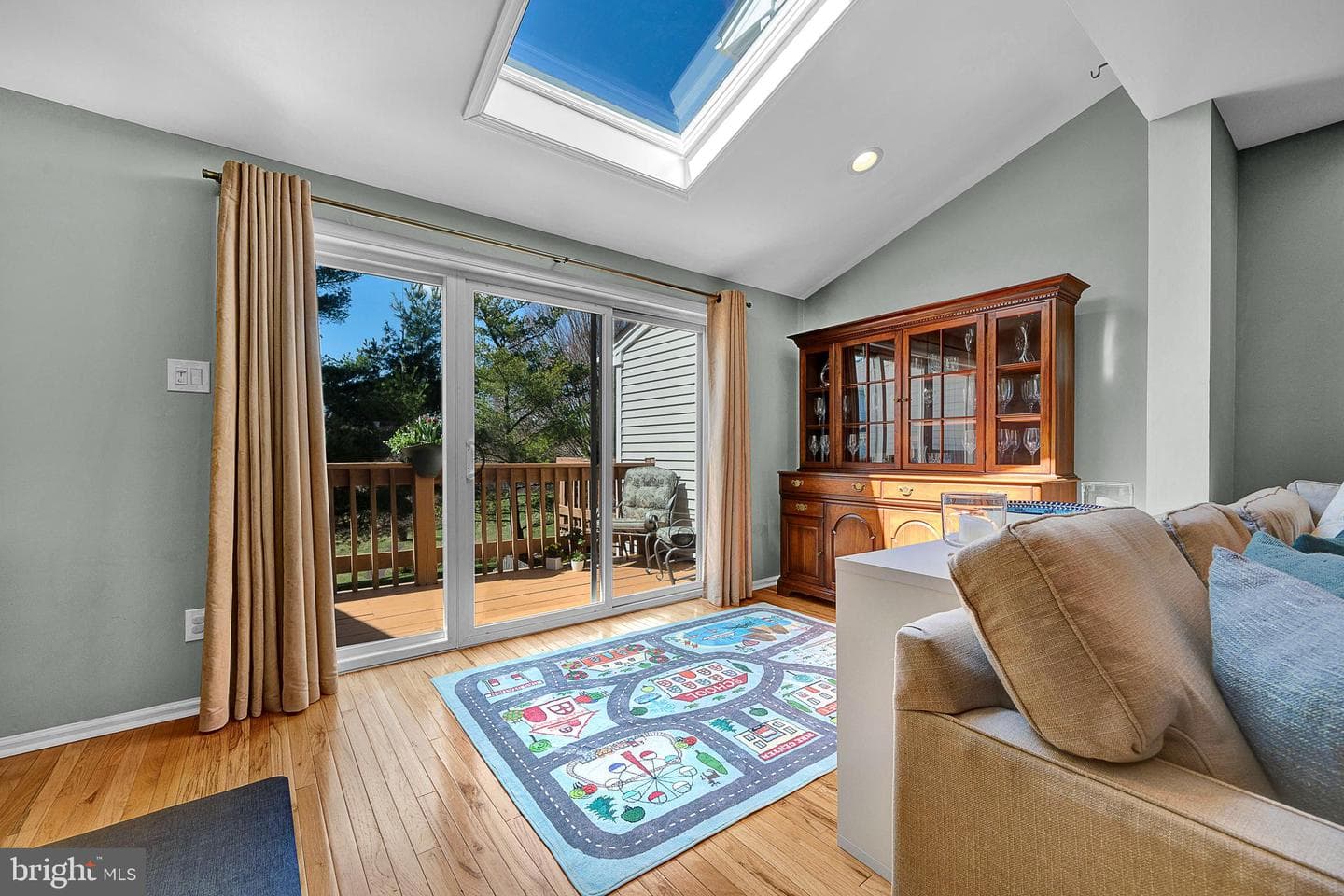 265 Leedom Way photo 7