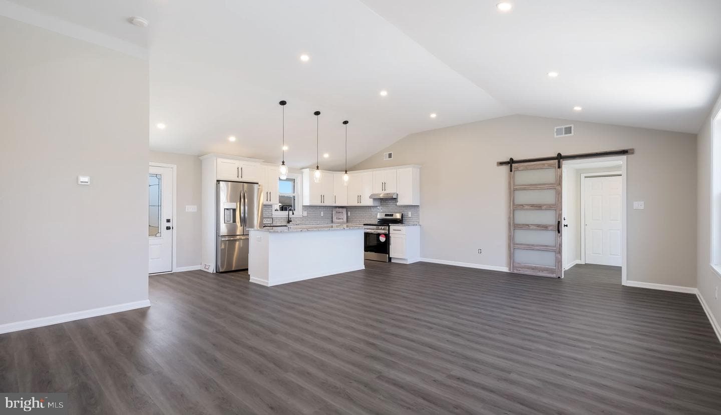 40 Tall Pine Lane photo 14