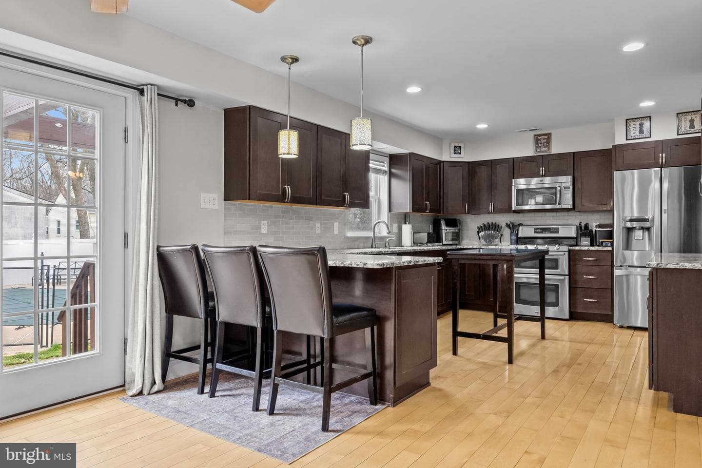 2366 Maple Avenue photo 10