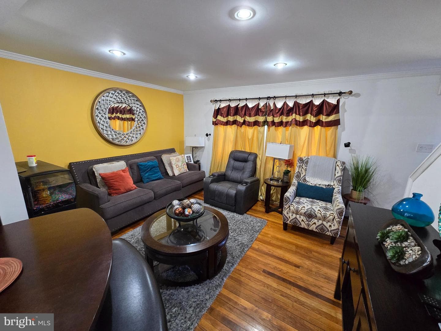 219 Harris Avenue photo 3