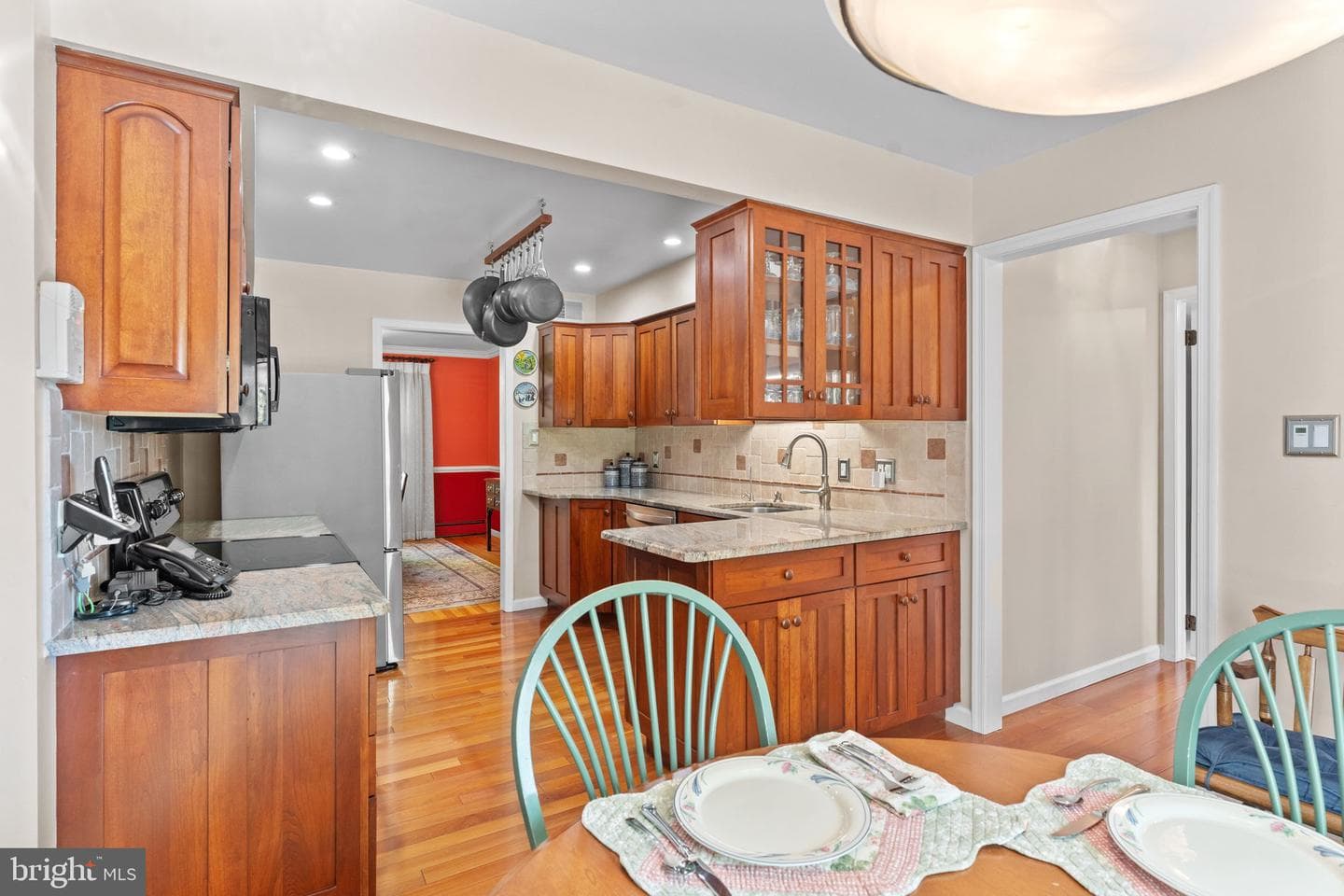 40 Deerpath Road photo 11
