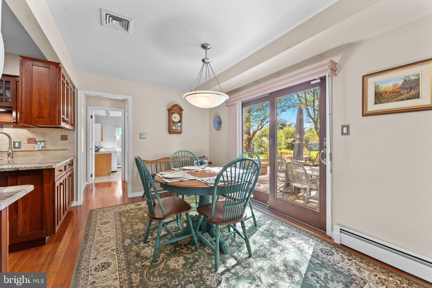 40 Deerpath Road photo 15