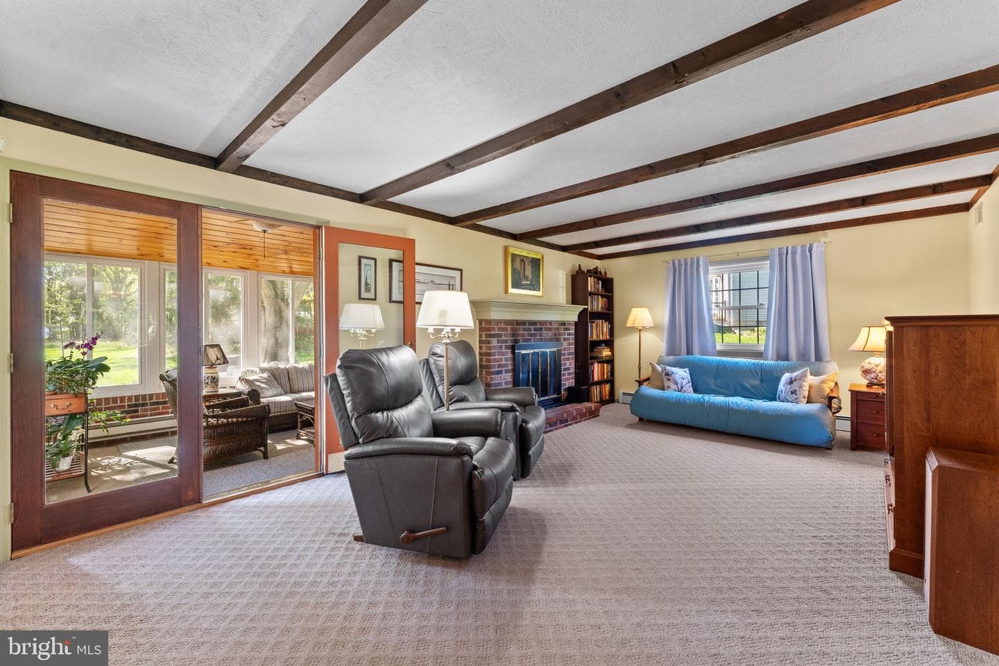 40 Deerpath Road photo 16