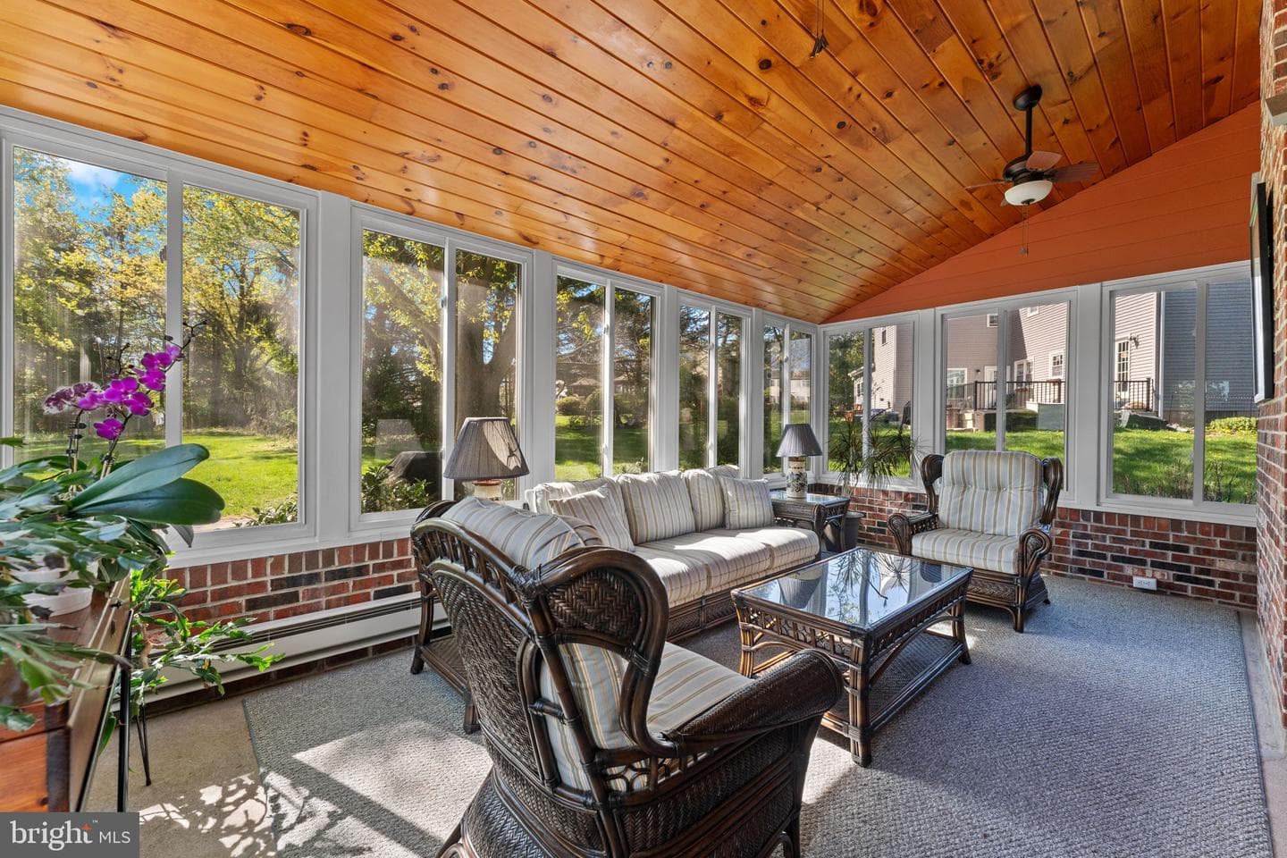 40 Deerpath Road photo 18