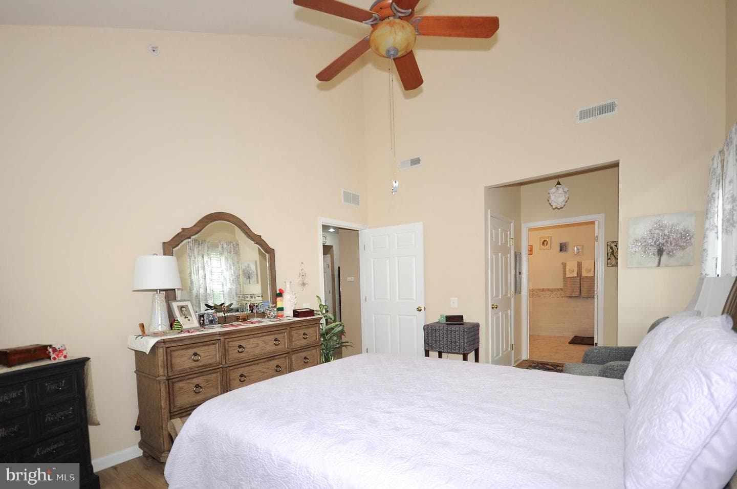 200 Claret Court #304 photo 10