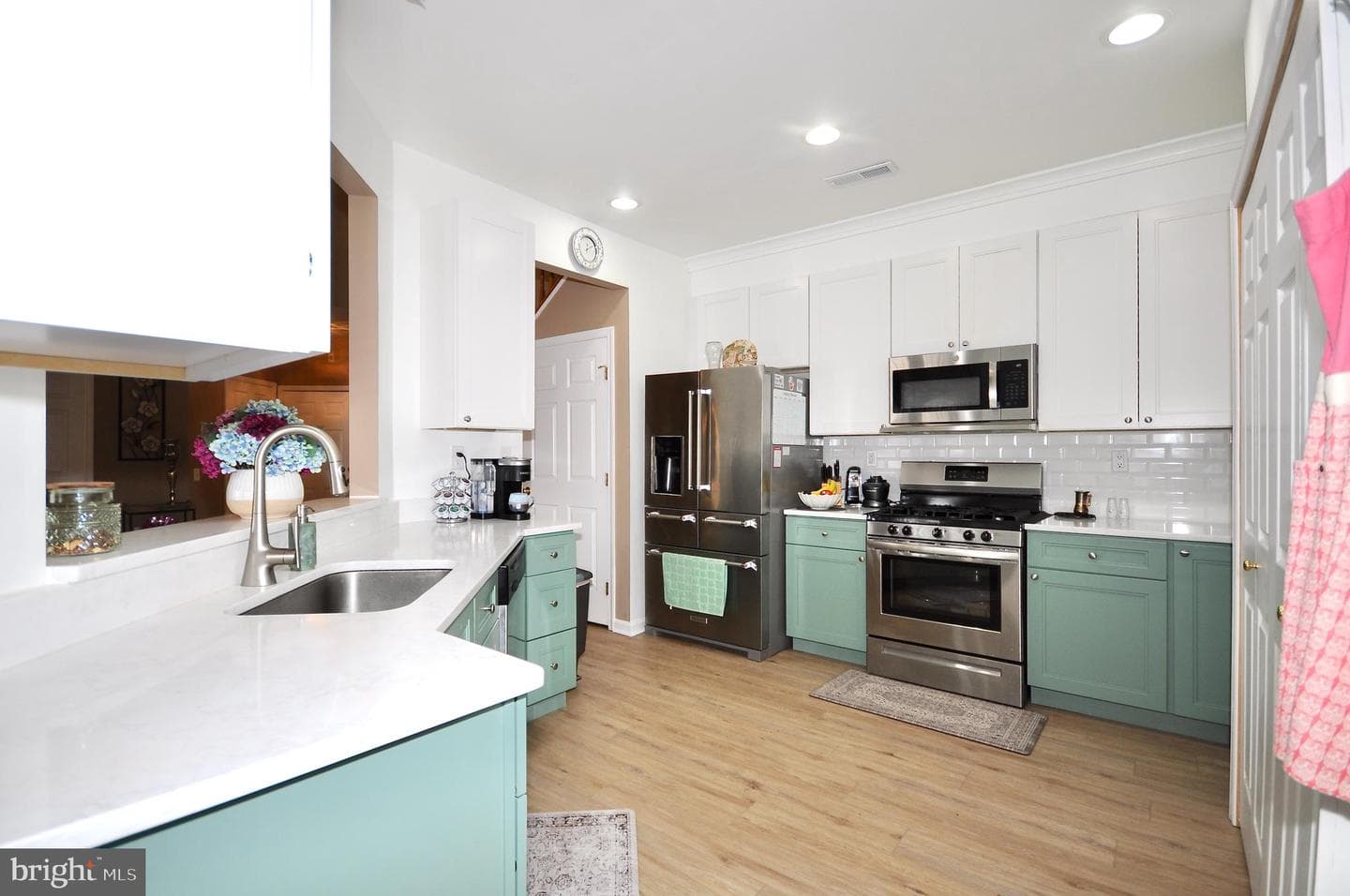 200 Claret Court #304 photo 14