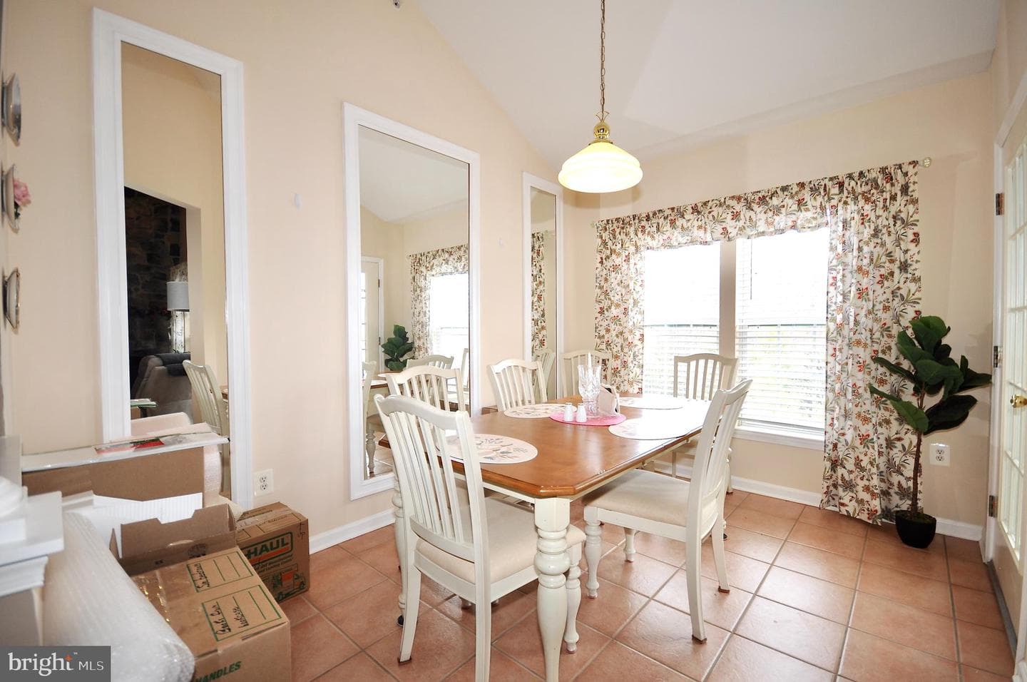 200 Claret Court #304 photo 17