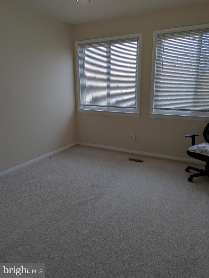 4901 Oxford Court photo 10