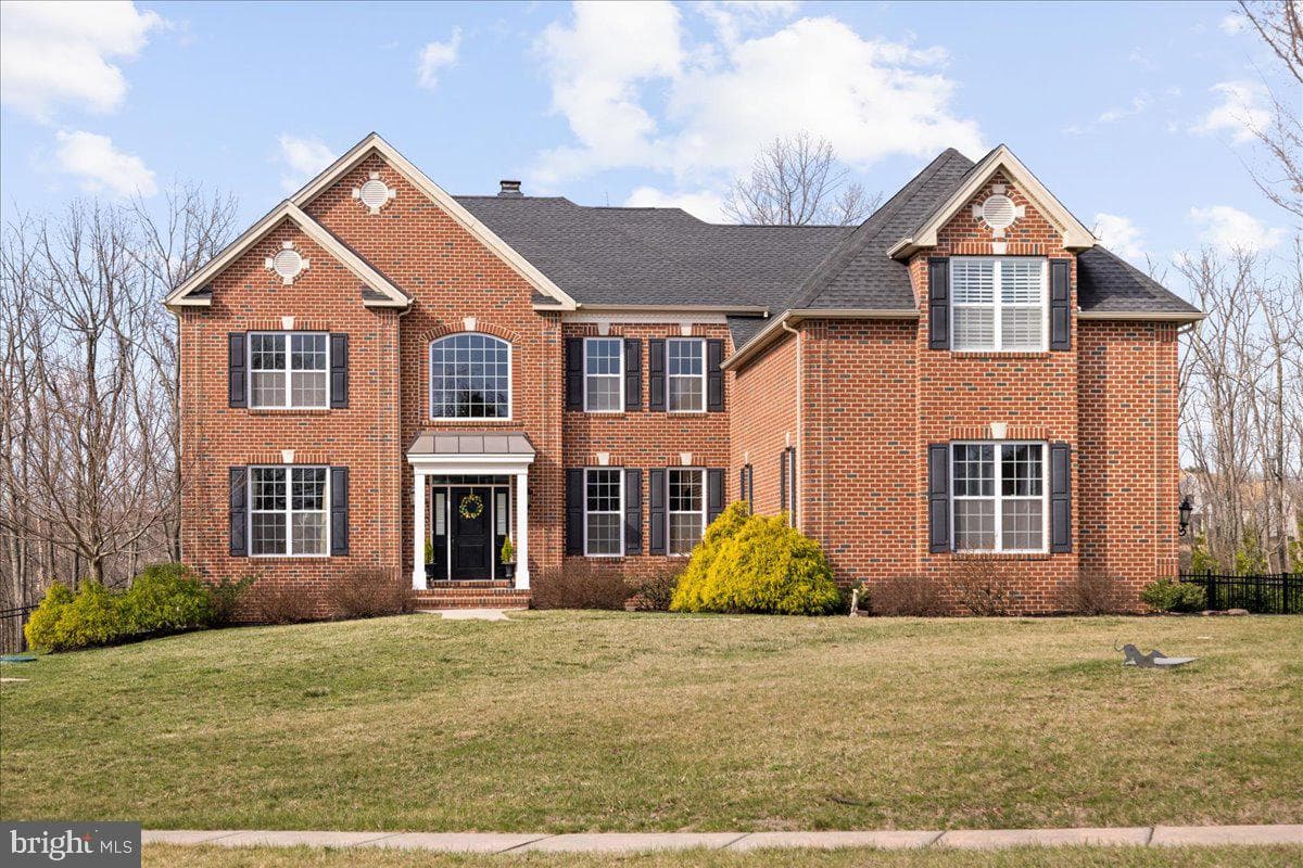 1039 Azlen Lane