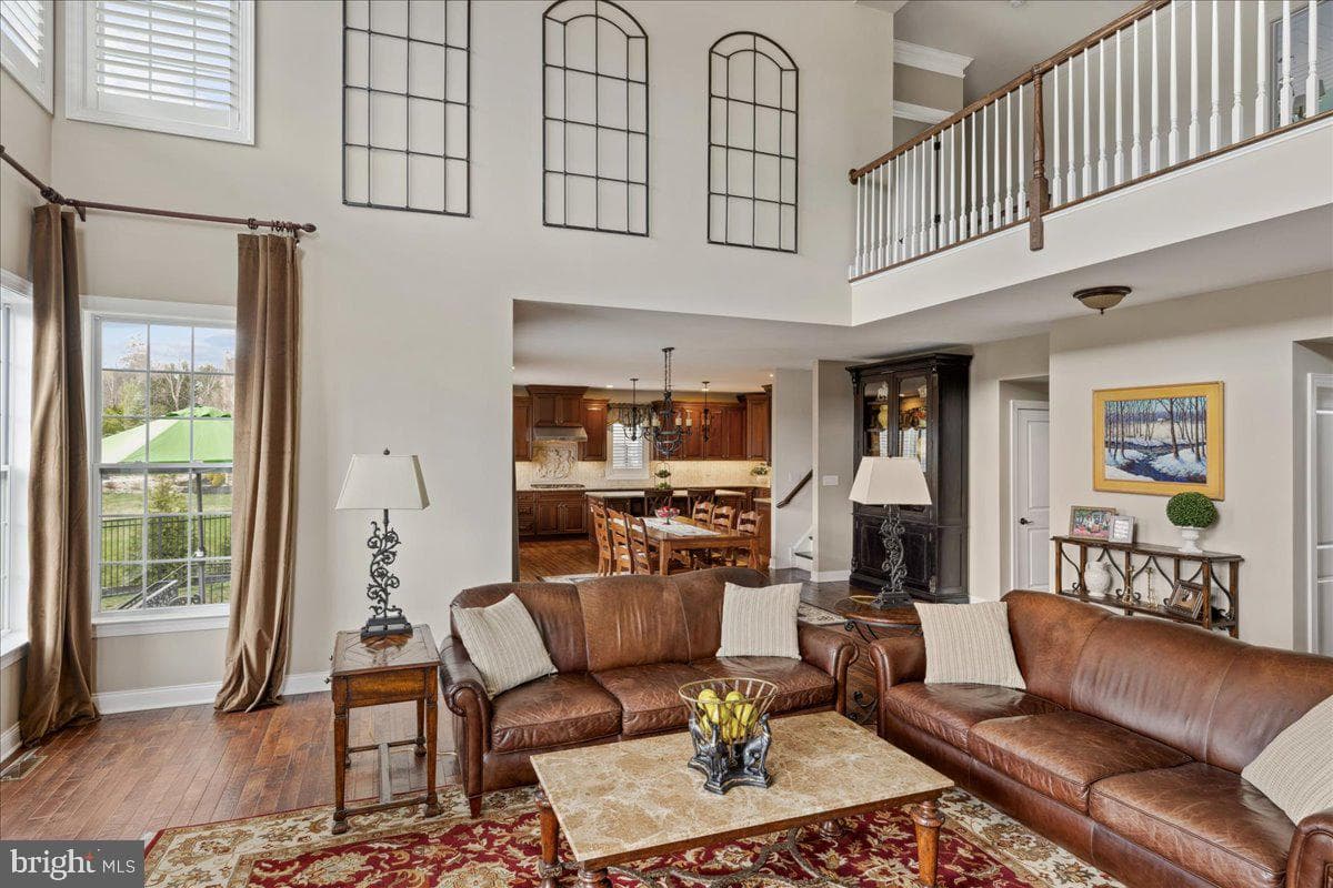 1039 Azlen Lane photo 18