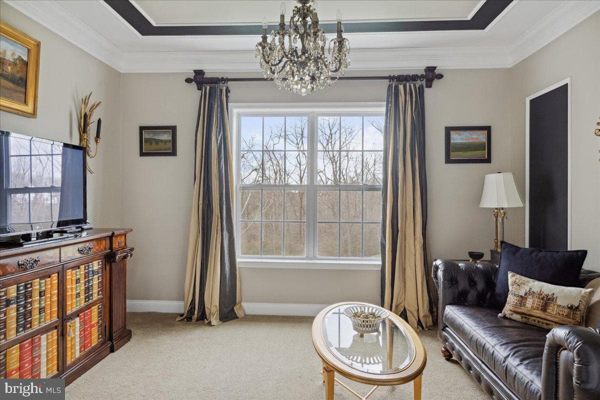 1039 Azlen Lane photo 32