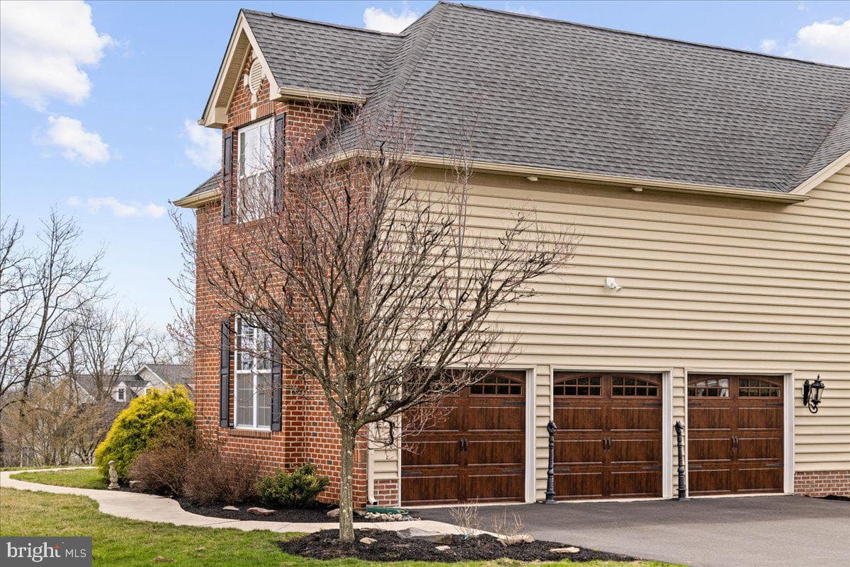 1039 Azlen Lane photo 46