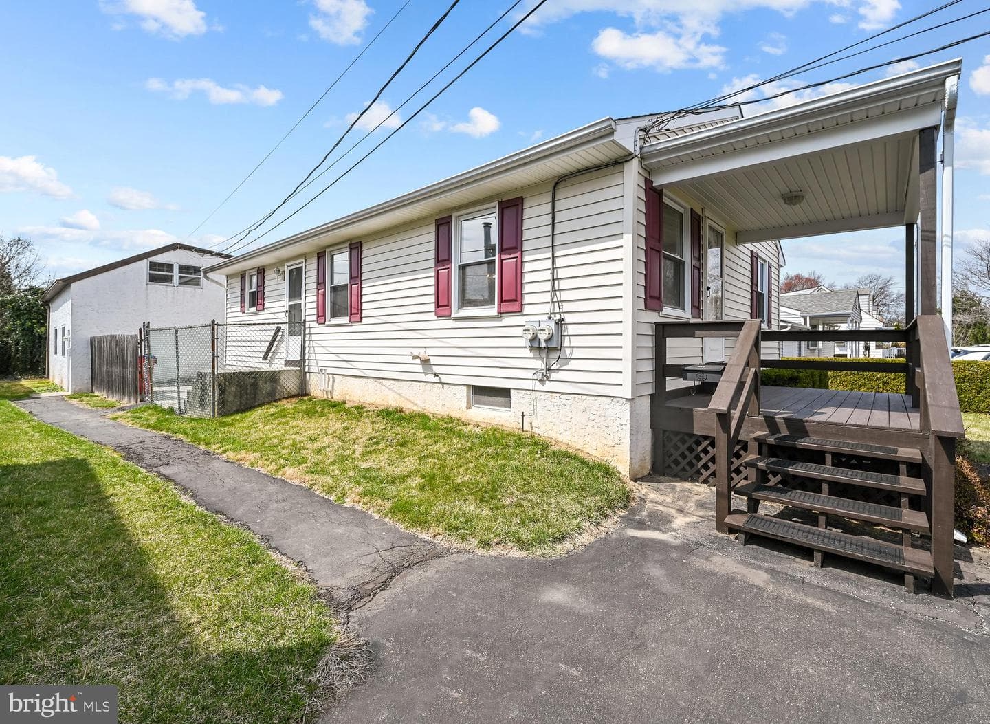 320 Elm Street #a & B photo 2