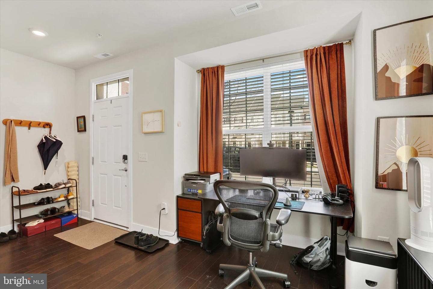 122 Easton Street photo 2