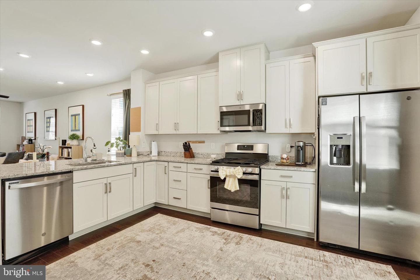 122 Easton Street photo 6
