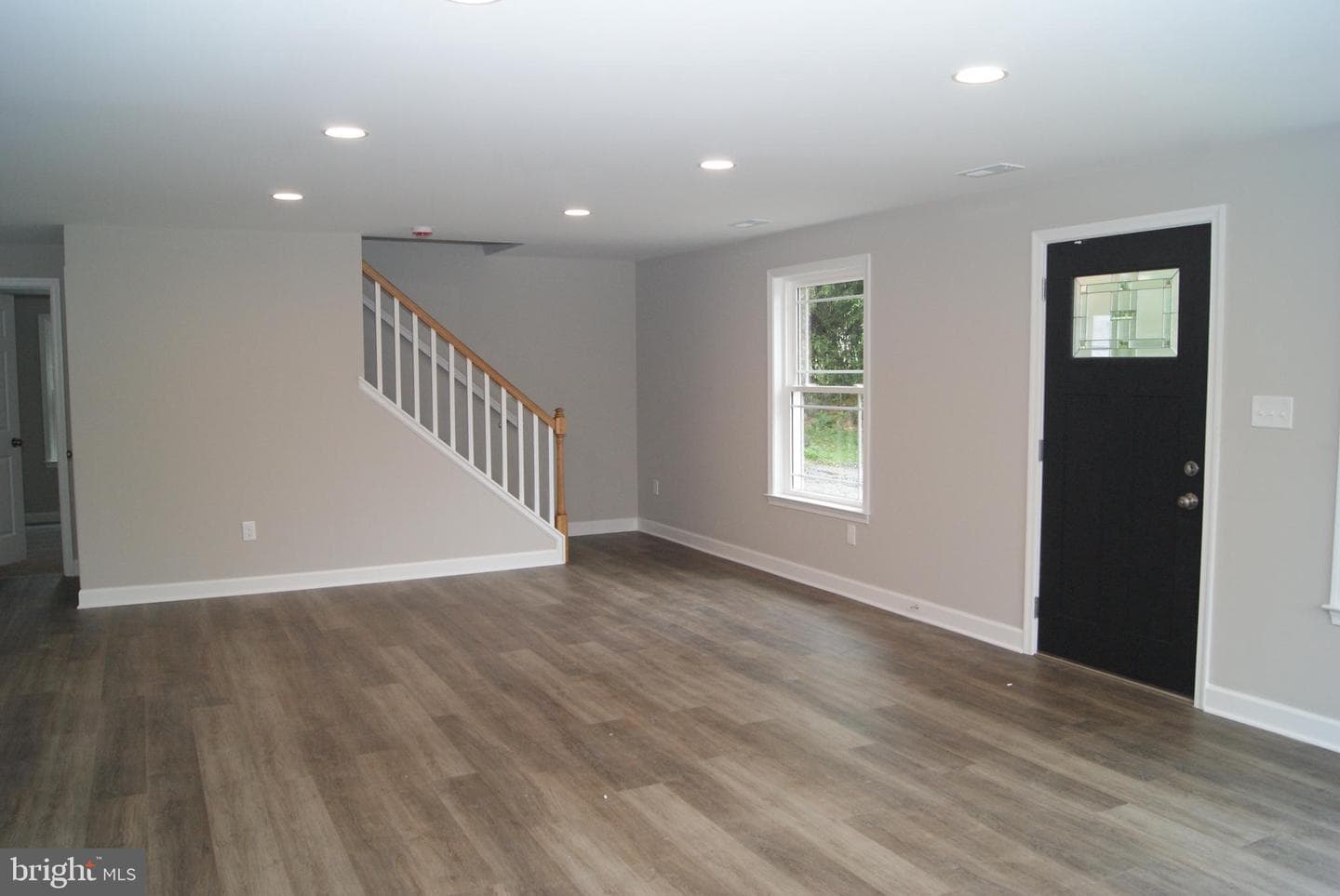 3702 Nichol Street photo 3
