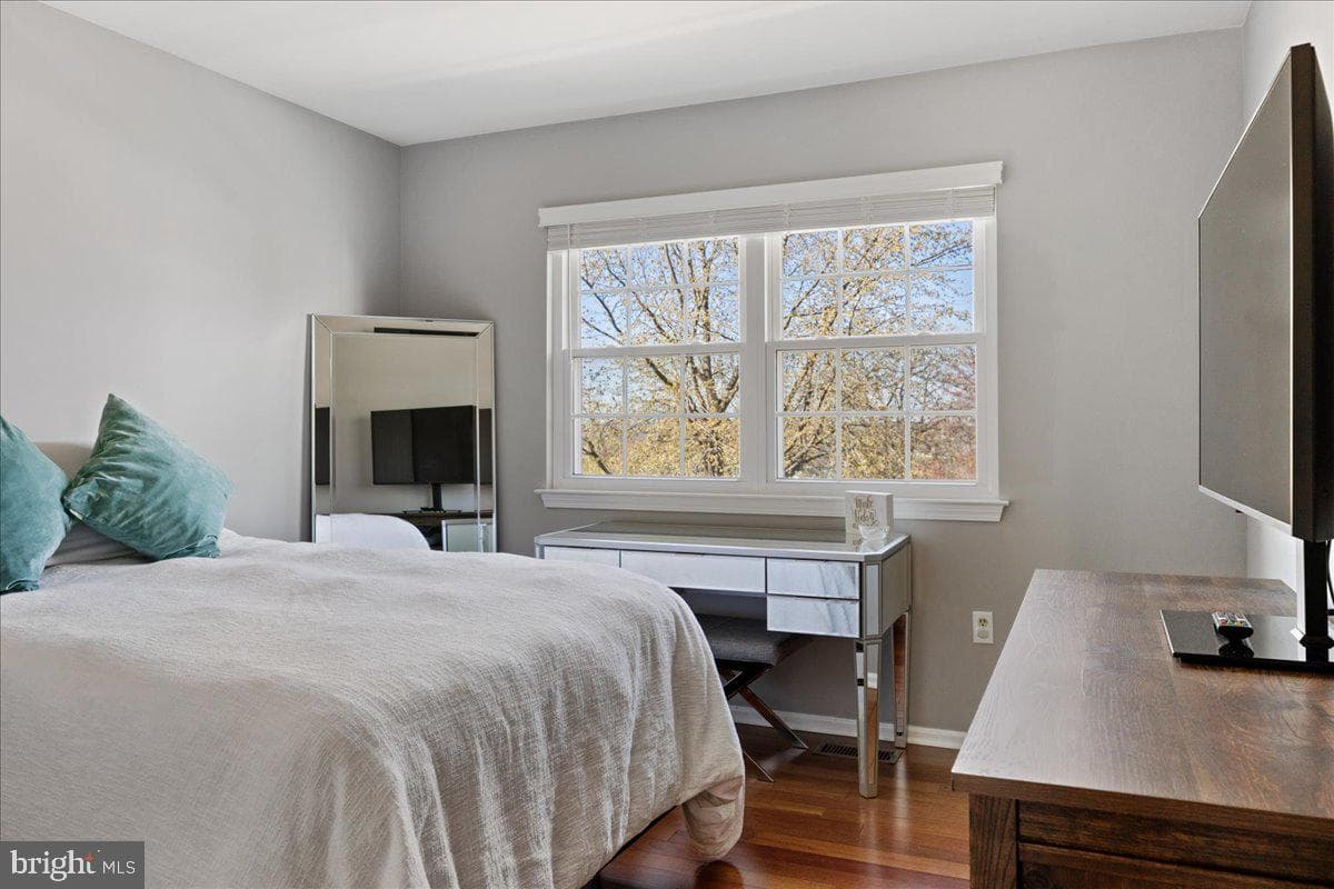 2353 Deer Path Drive photo 29