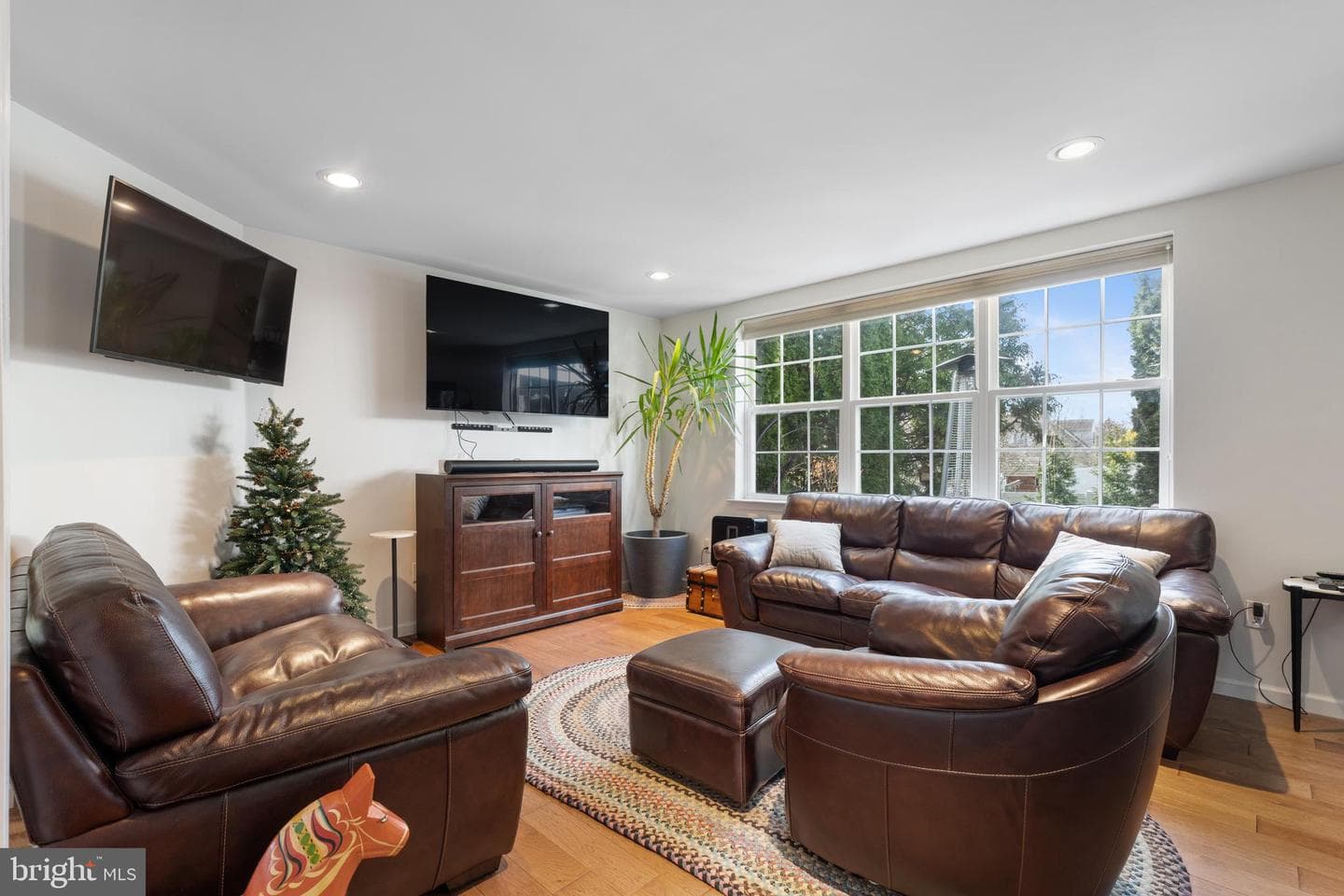 1179 Spring Meadow Drive photo 16