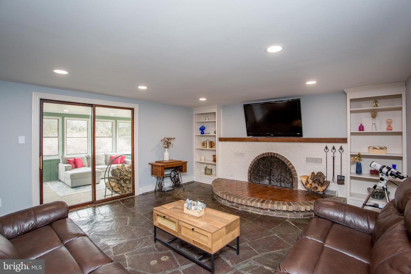 576 Geigel Hill Road photo 3
