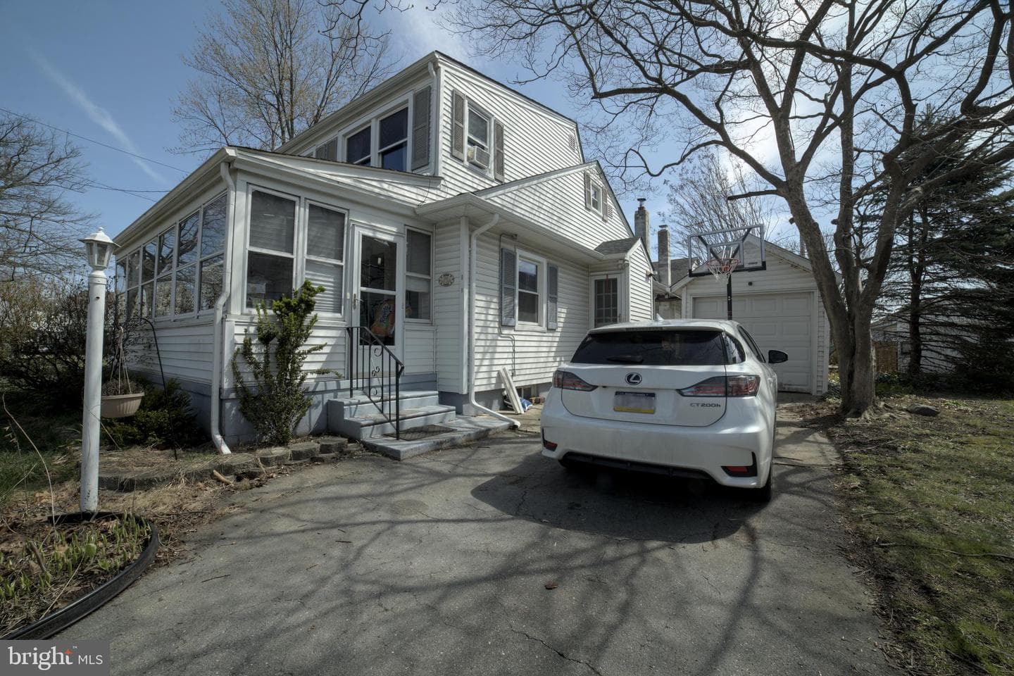 280 East Circle photo 14