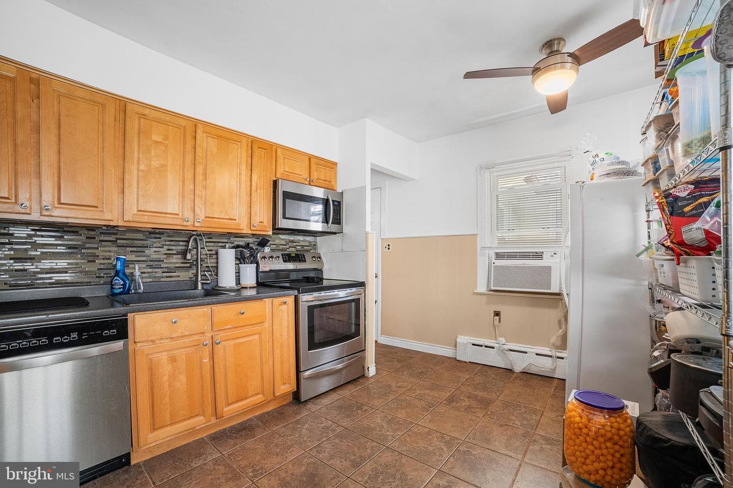 280 East Circle photo 22