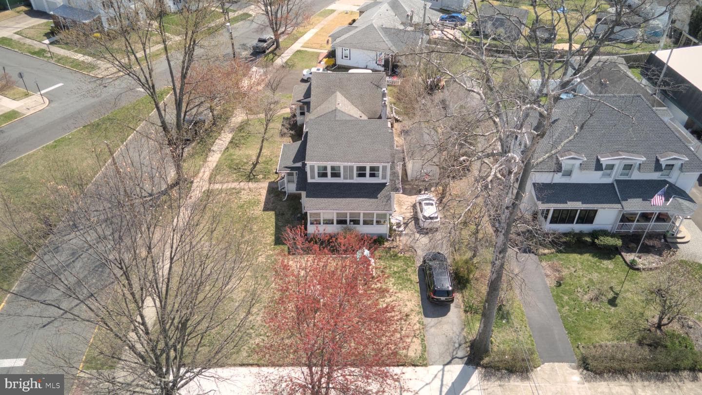 280 East Circle photo 6