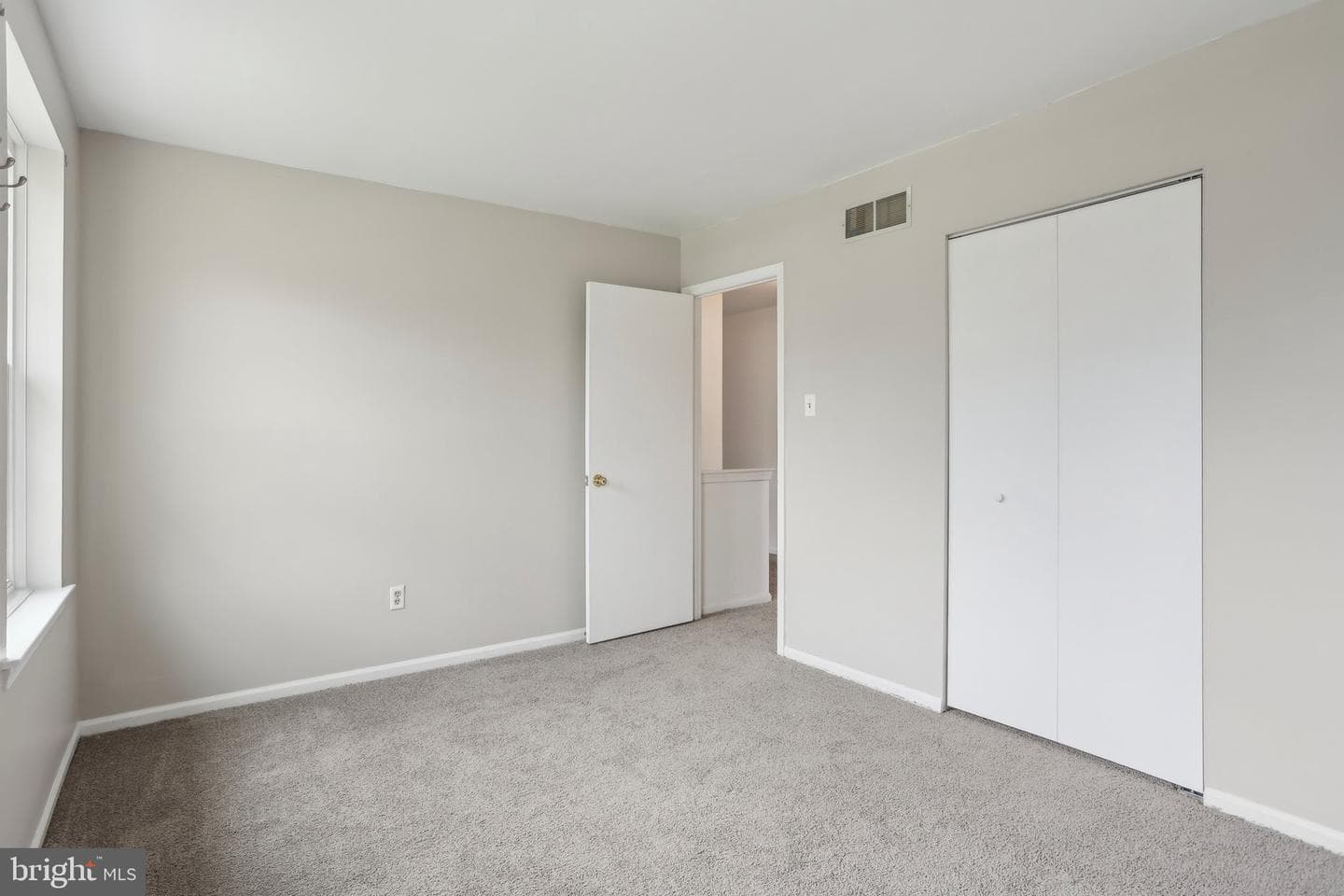 254 Burgundy Lane photo 29