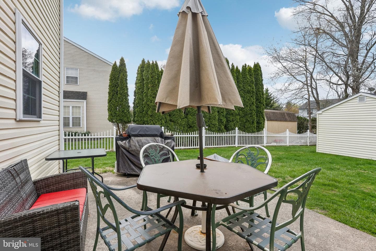 254 Burgundy Lane photo 34