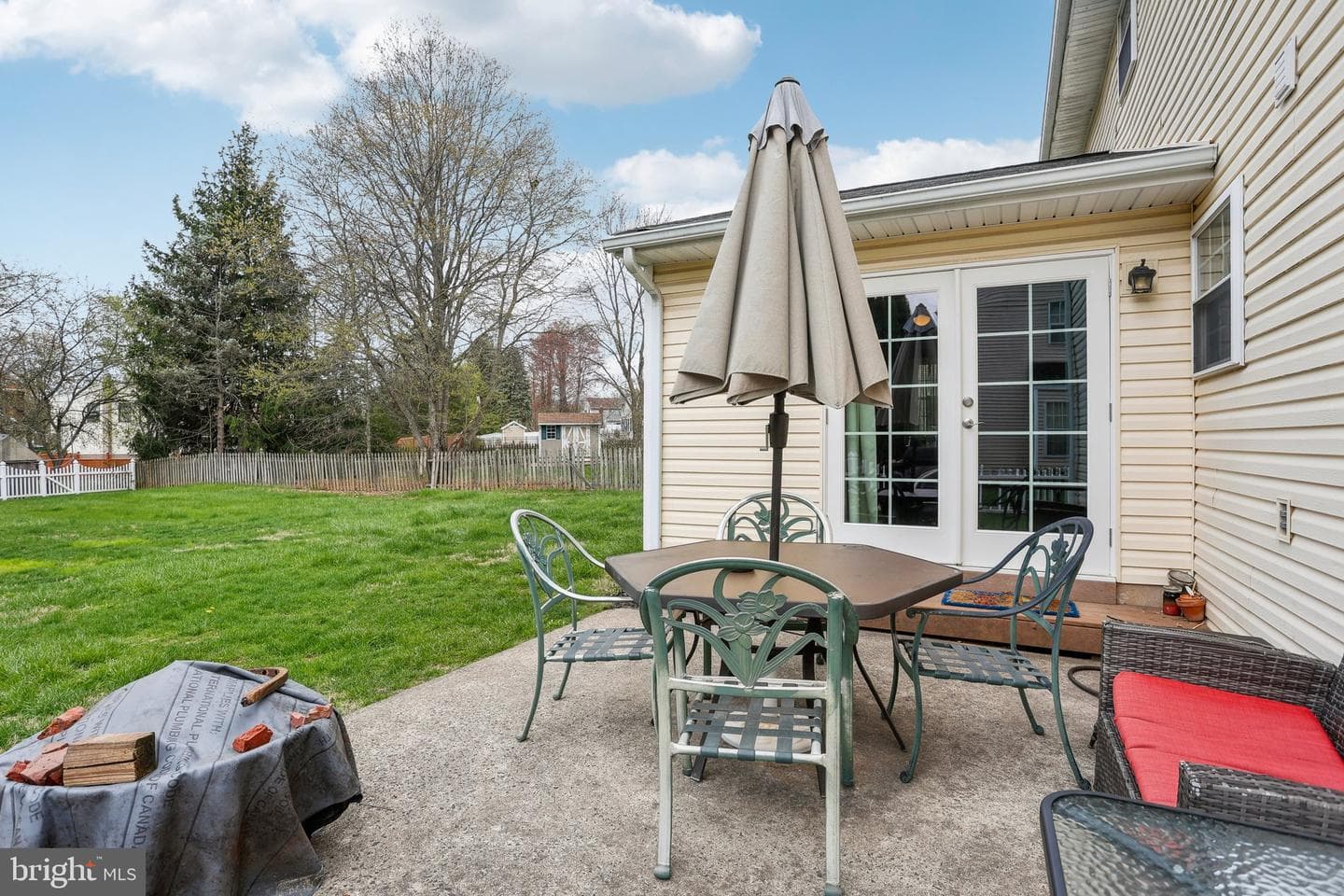 254 Burgundy Lane photo 35