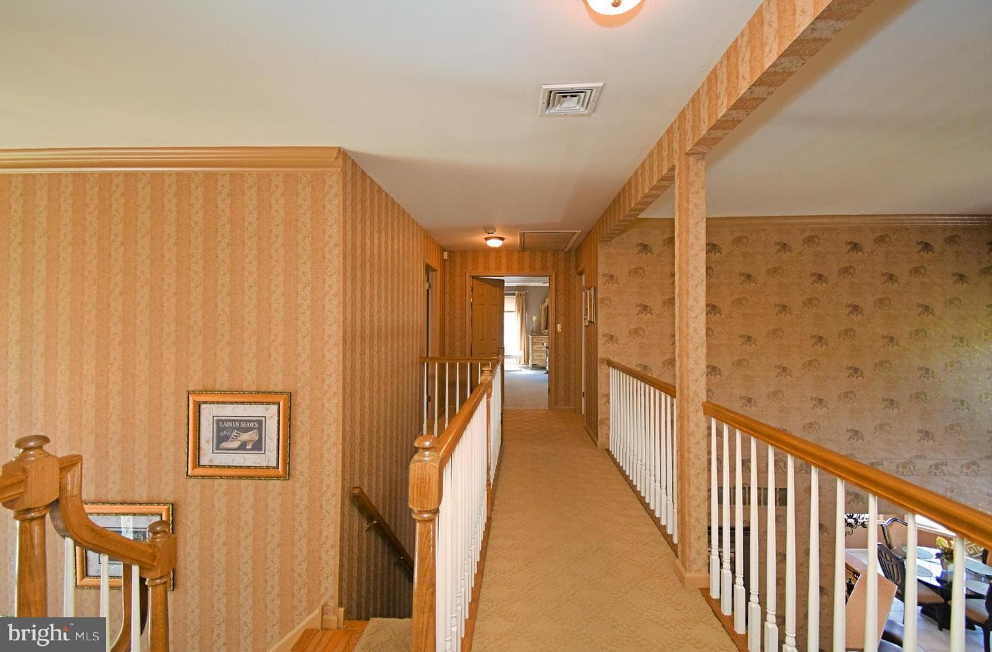 38 W Bellwood Drive photo 32