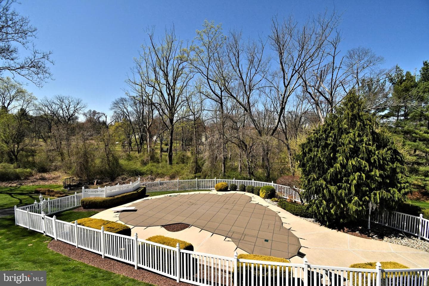 38 W Bellwood Drive photo 60