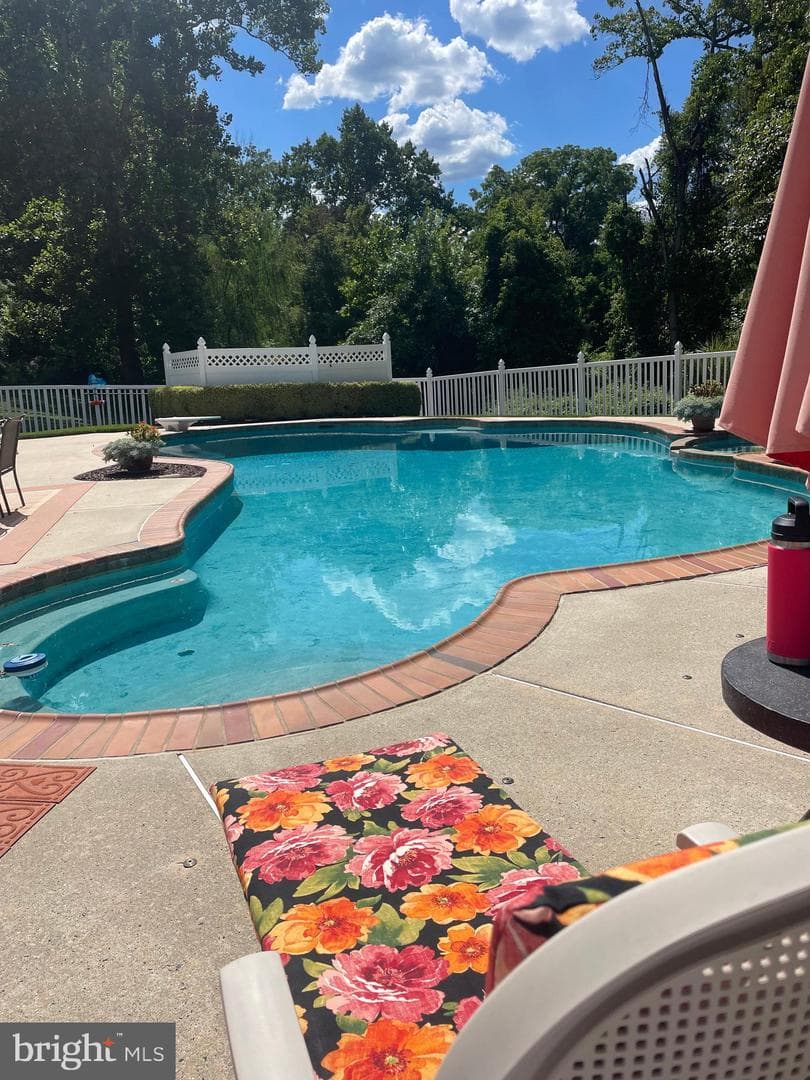 38 W Bellwood Drive photo 65