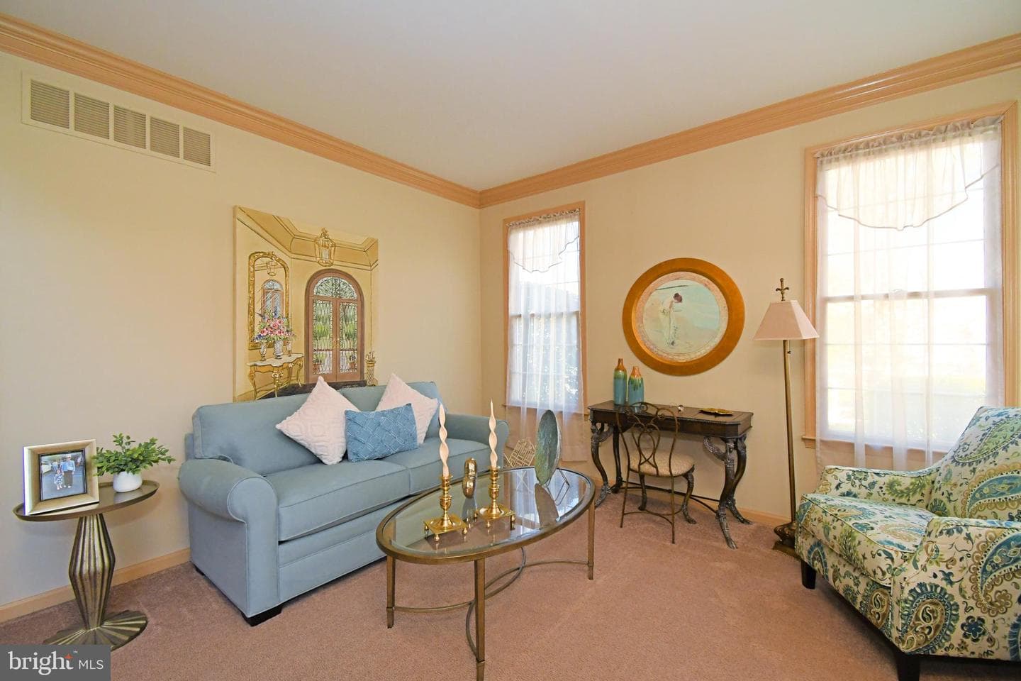 38 W Bellwood Drive photo 8
