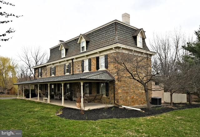 1903 Woodfield Drive photo 3