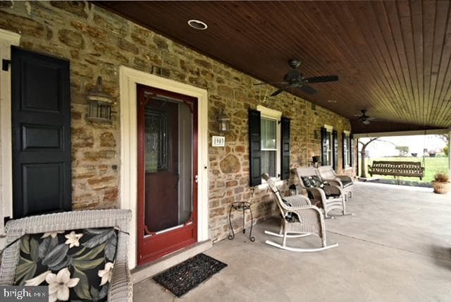 1903 Woodfield Drive photo 9