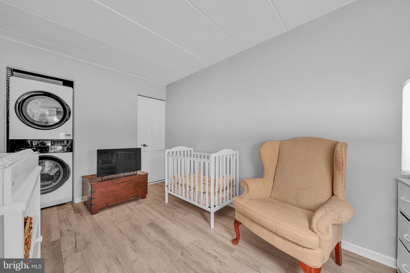 15 Sunbury Court photo 10
