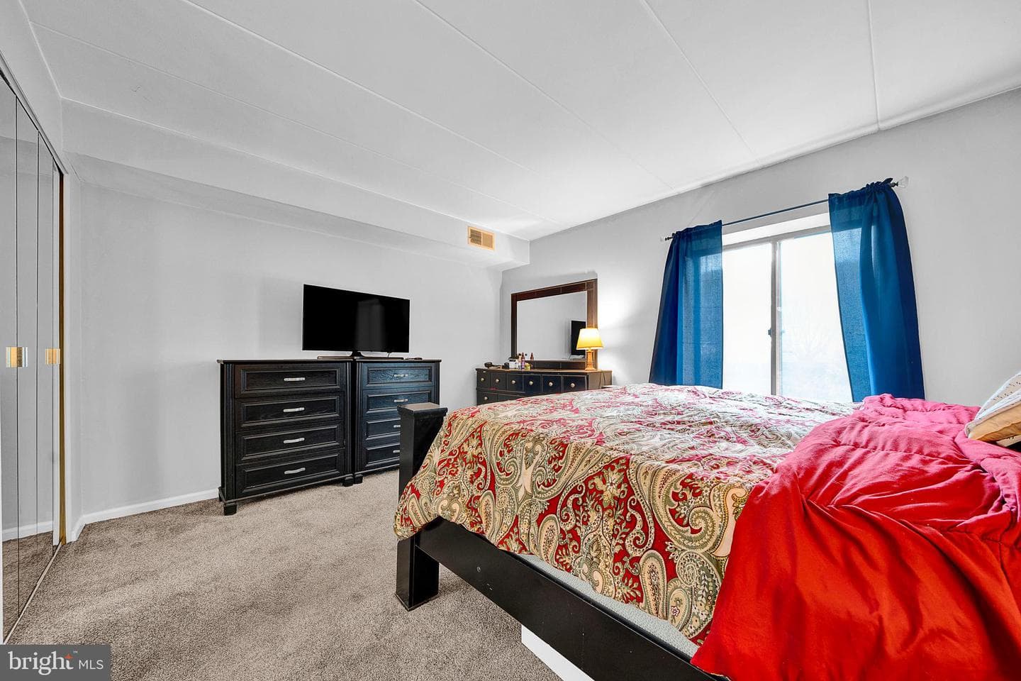 15 Sunbury Court photo 16