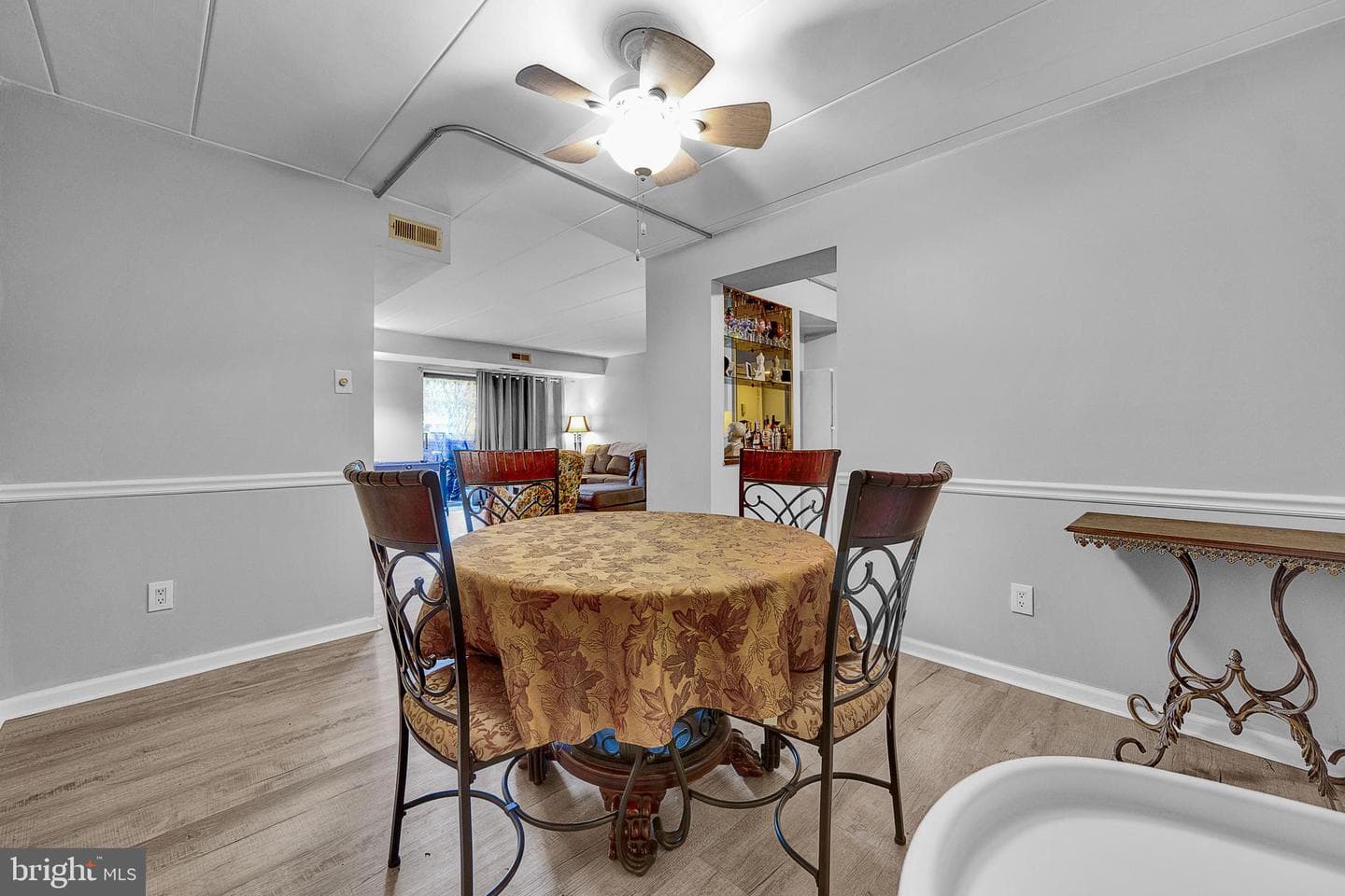 15 Sunbury Court photo 21