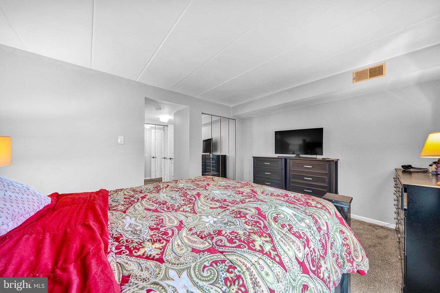 15 Sunbury Court photo 24