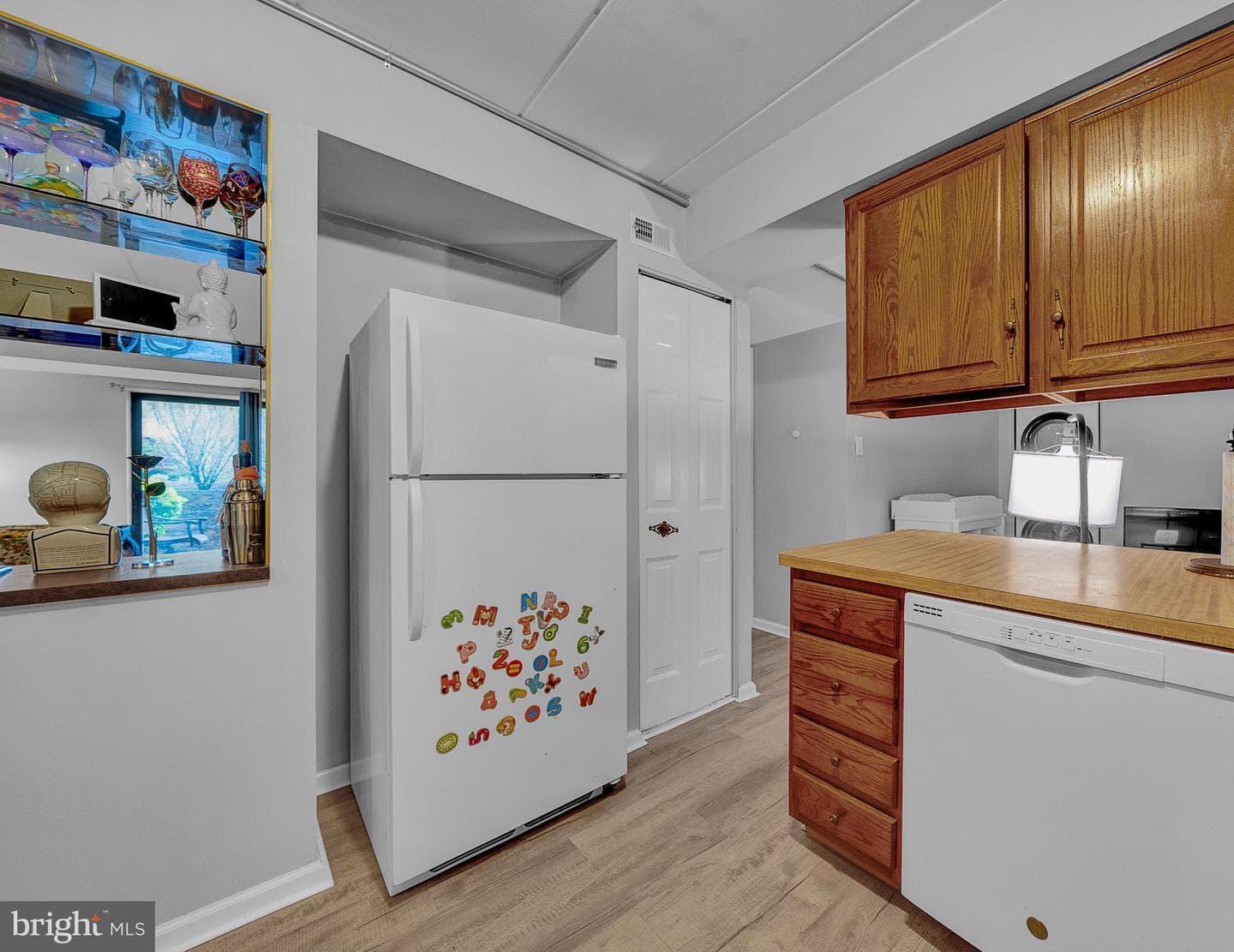 15 Sunbury Court photo 7
