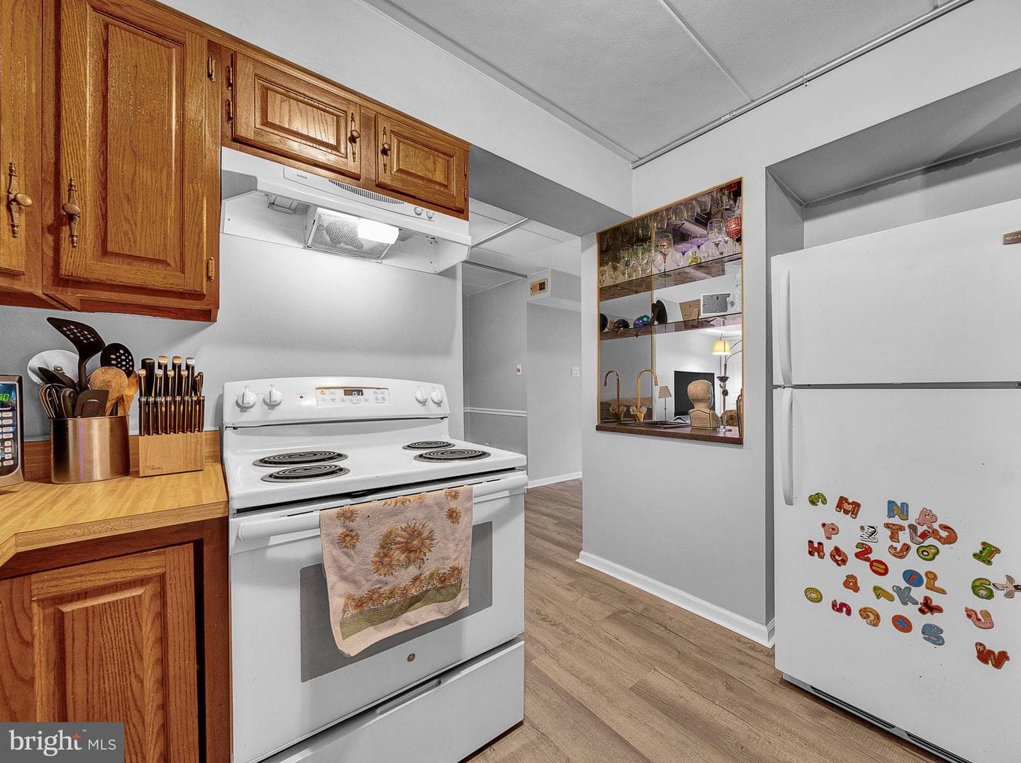 15 Sunbury Court photo 8